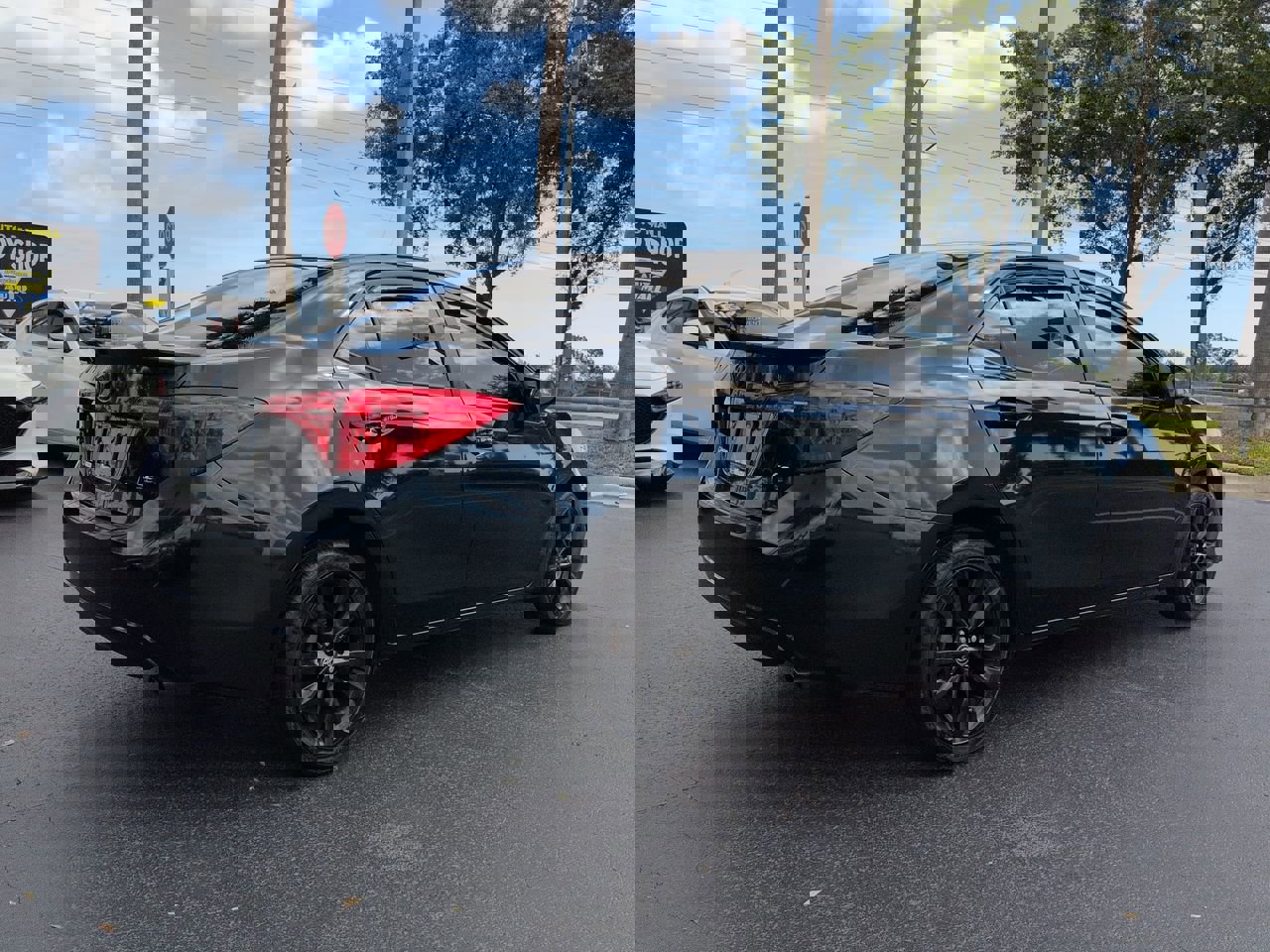 Used 2018 Toyota Corolla SE image 4