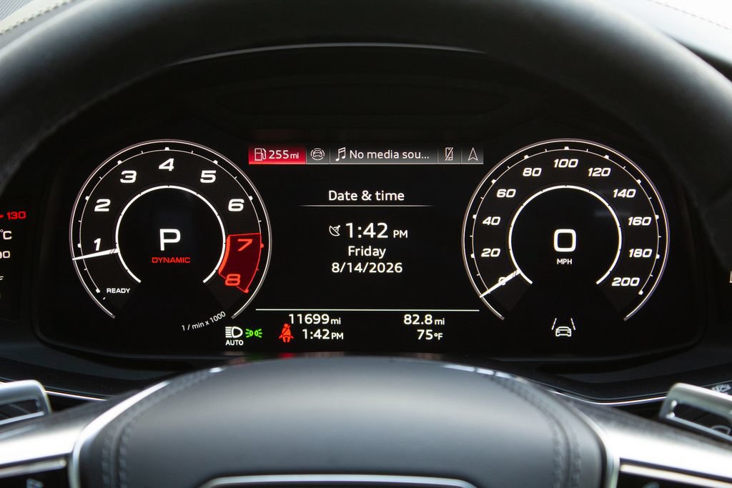 Used 2025 Audi RS 6 performance AWD/4WD image 15
