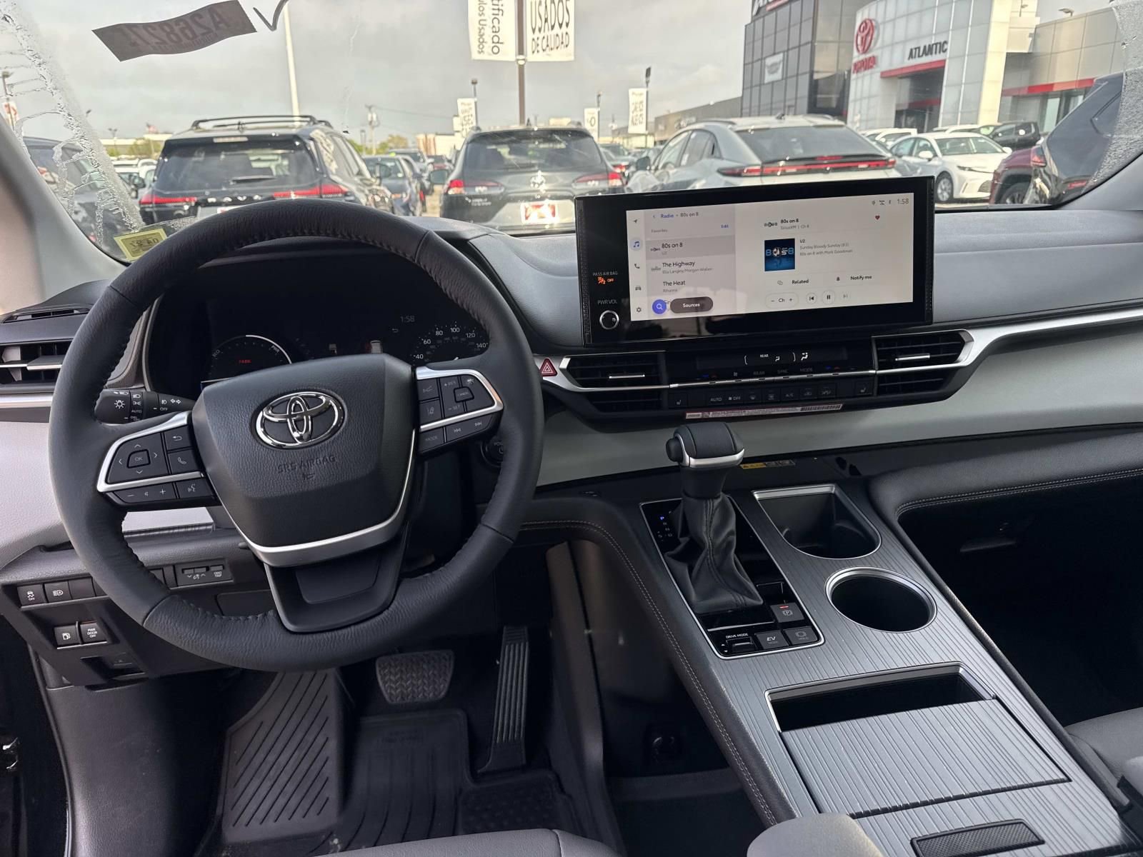 New 2026 Toyota Sienna XLE AWD/4WD image 11