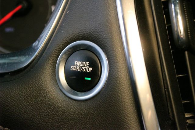 Used 2023 Chevrolet Traverse LT FWD image 25