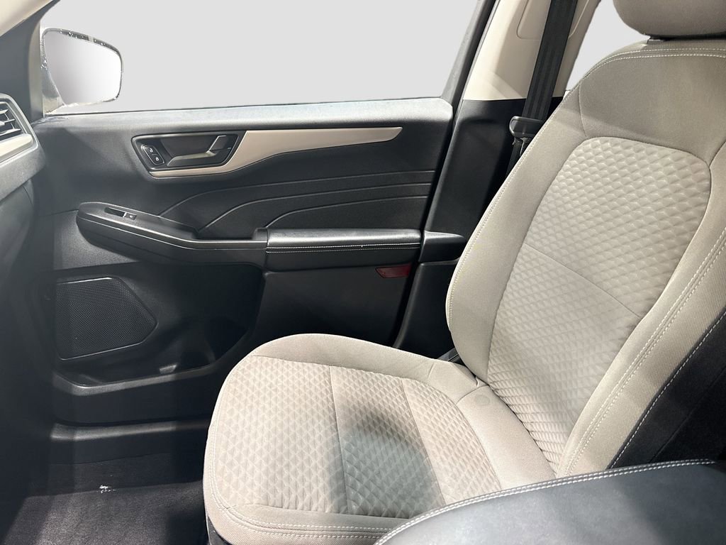 Used 2022 Ford Escape SE w/ Convenience Package image 23