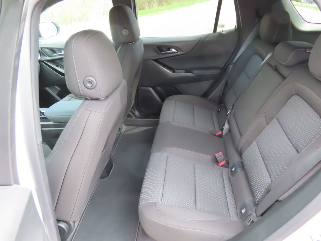 New 2026 Chevrolet Equinox LT AWD/4WD image 23