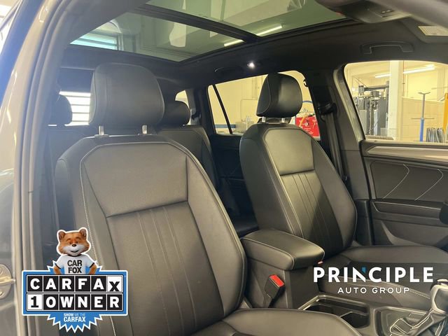 Used 2023 Volkswagen Tiguan SE R-Line FWD image 32