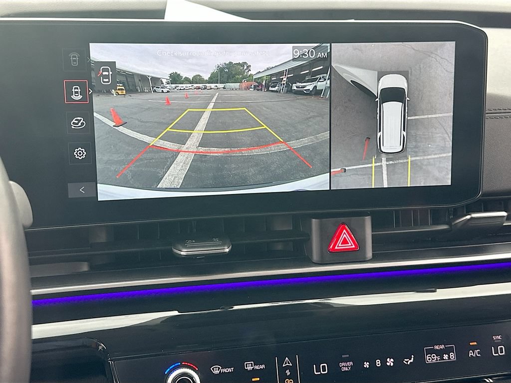 Certified 2025 Kia Carnival SX Prestige FWD image 14