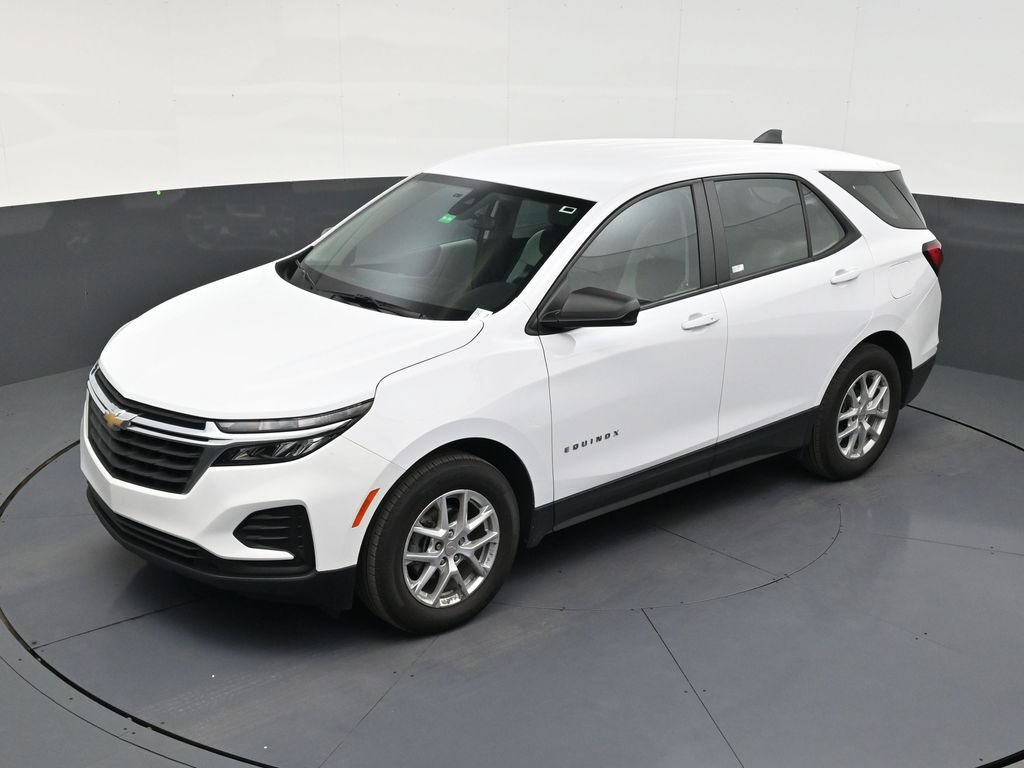 Used 2024 Chevrolet Equinox LS FWD image 12