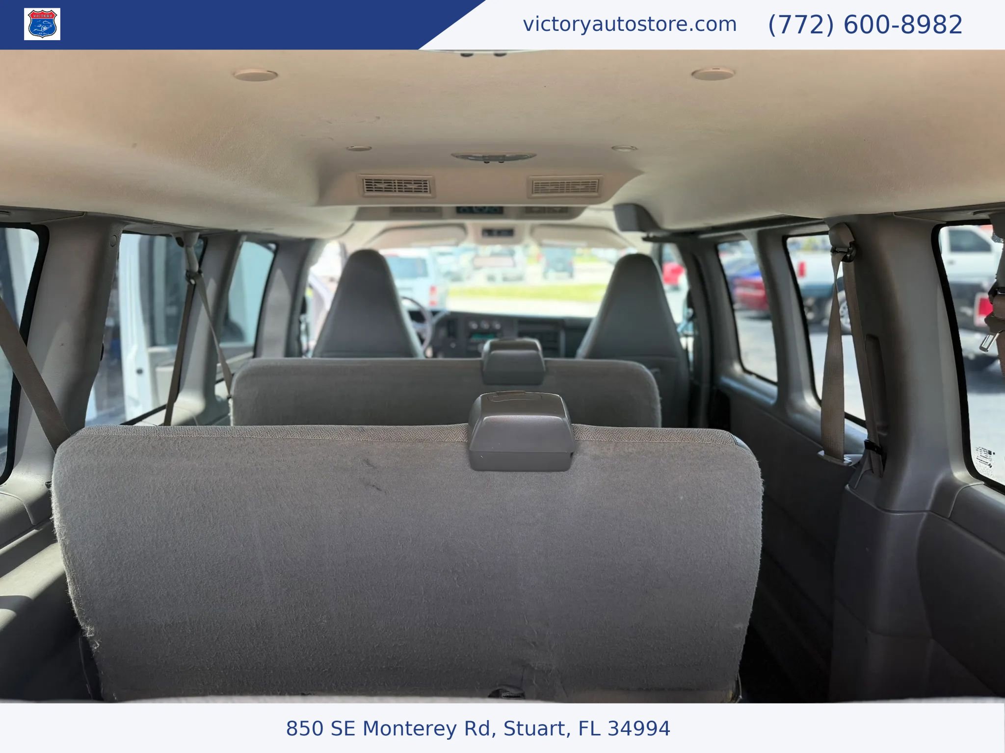 Used 2018 Chevrolet Express 3500 LT w/ LT Preferred Equipment Group RWD image 45