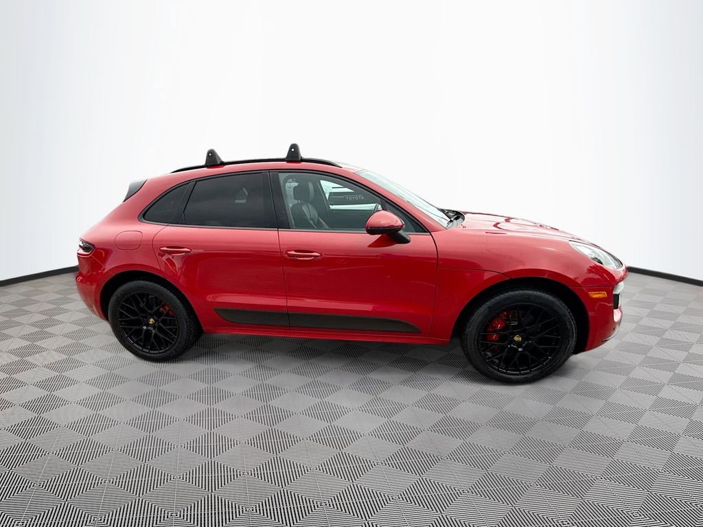 Used 2018 Porsche Macan Turbo w/ Premium Package Plus image 9