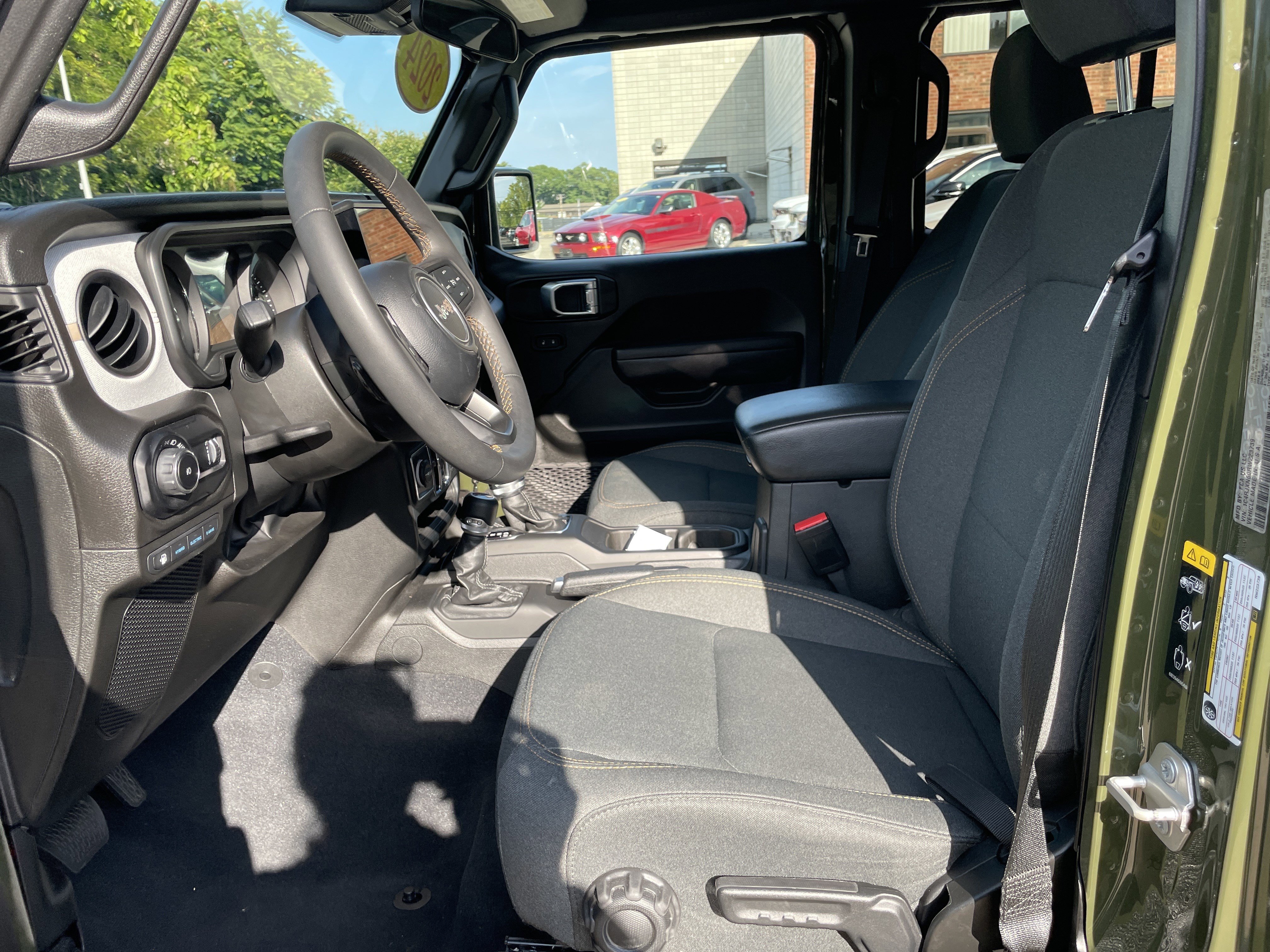 Certified 2024 Jeep Wrangler Sport S image 31