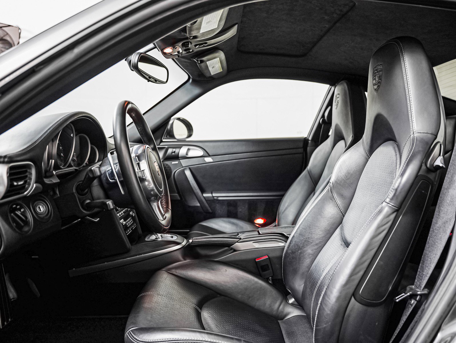 Used 2012 Porsche 911 Carrera GTS RWD image 5