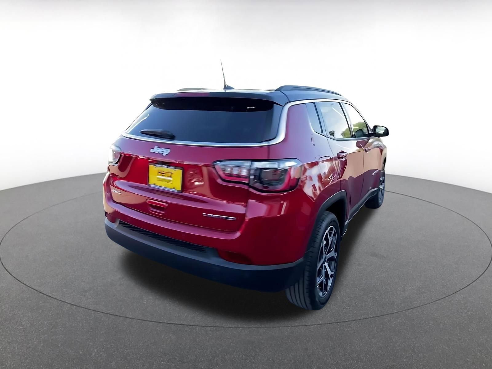 Used 2025 Jeep Compass Limited AWD/4WD image 14