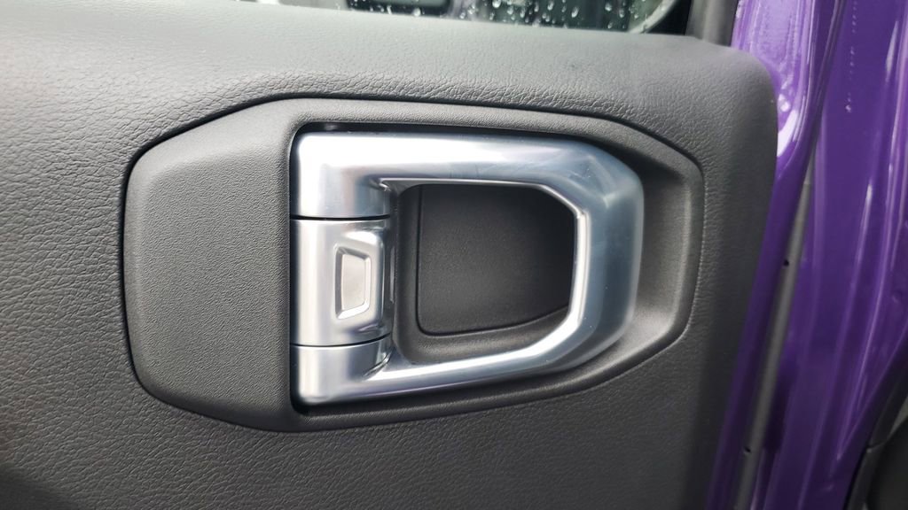 New 2026 Jeep Wrangler Unlimited Rubicon w/ Technology Group image 17