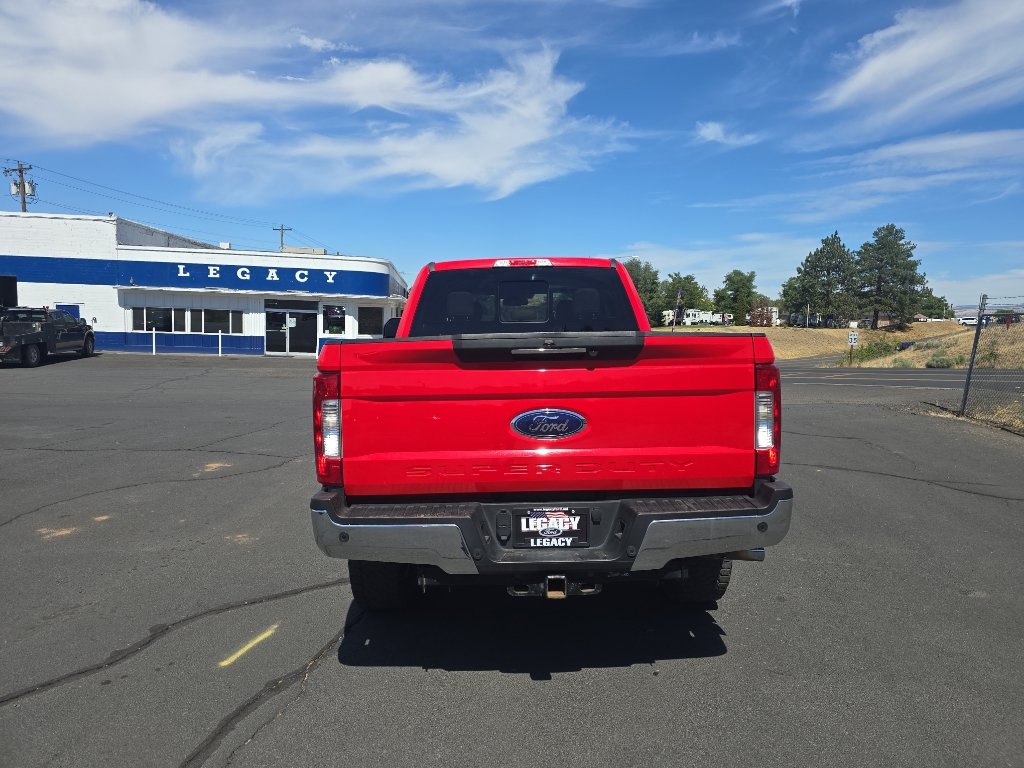 Used 2019 Ford F250 Lariat w/ Lariat Ultimate Package AWD/4WD image 4