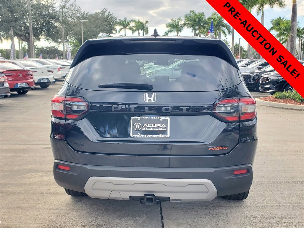 Used 2023 Honda Pilot TrailSport image 6