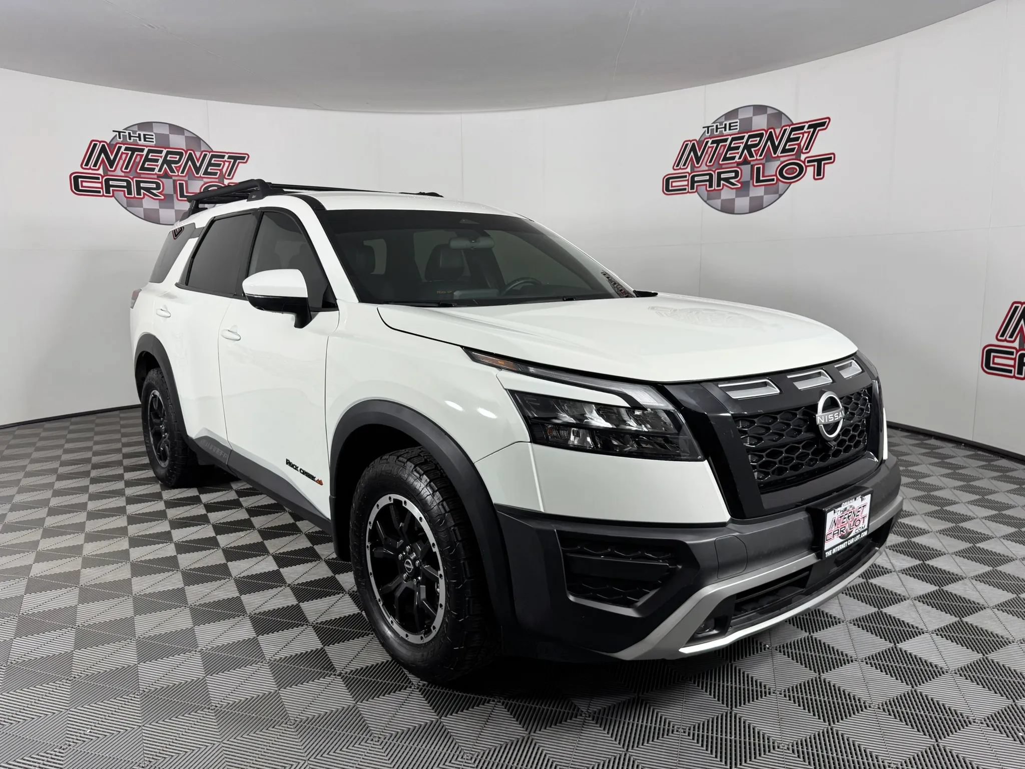 Used 2025 Nissan Pathfinder Rock Creek AWD/4WD image 9