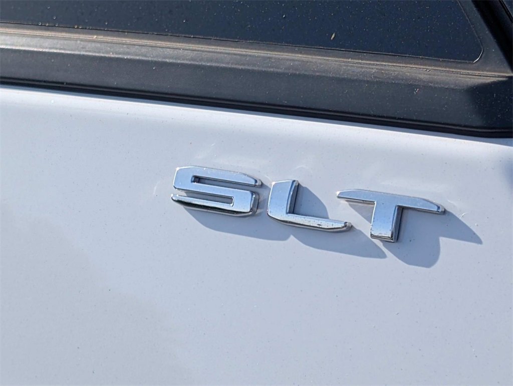 Used 2024 GMC Terrain SLT image 7