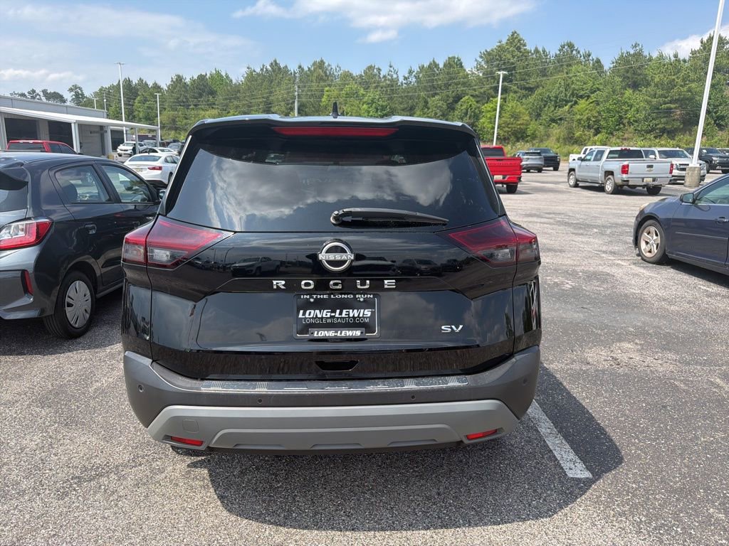 Used 2023 Nissan Rogue SV FWD image 6