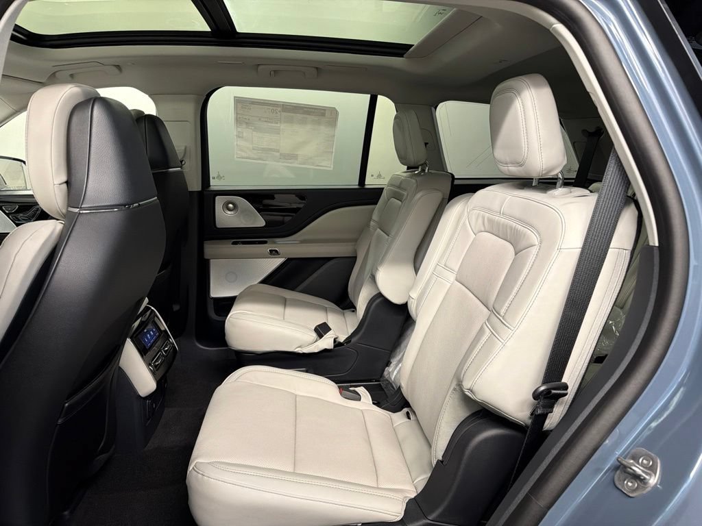 New 2026 Lincoln Aviator Reserve AWD/4WD image 36