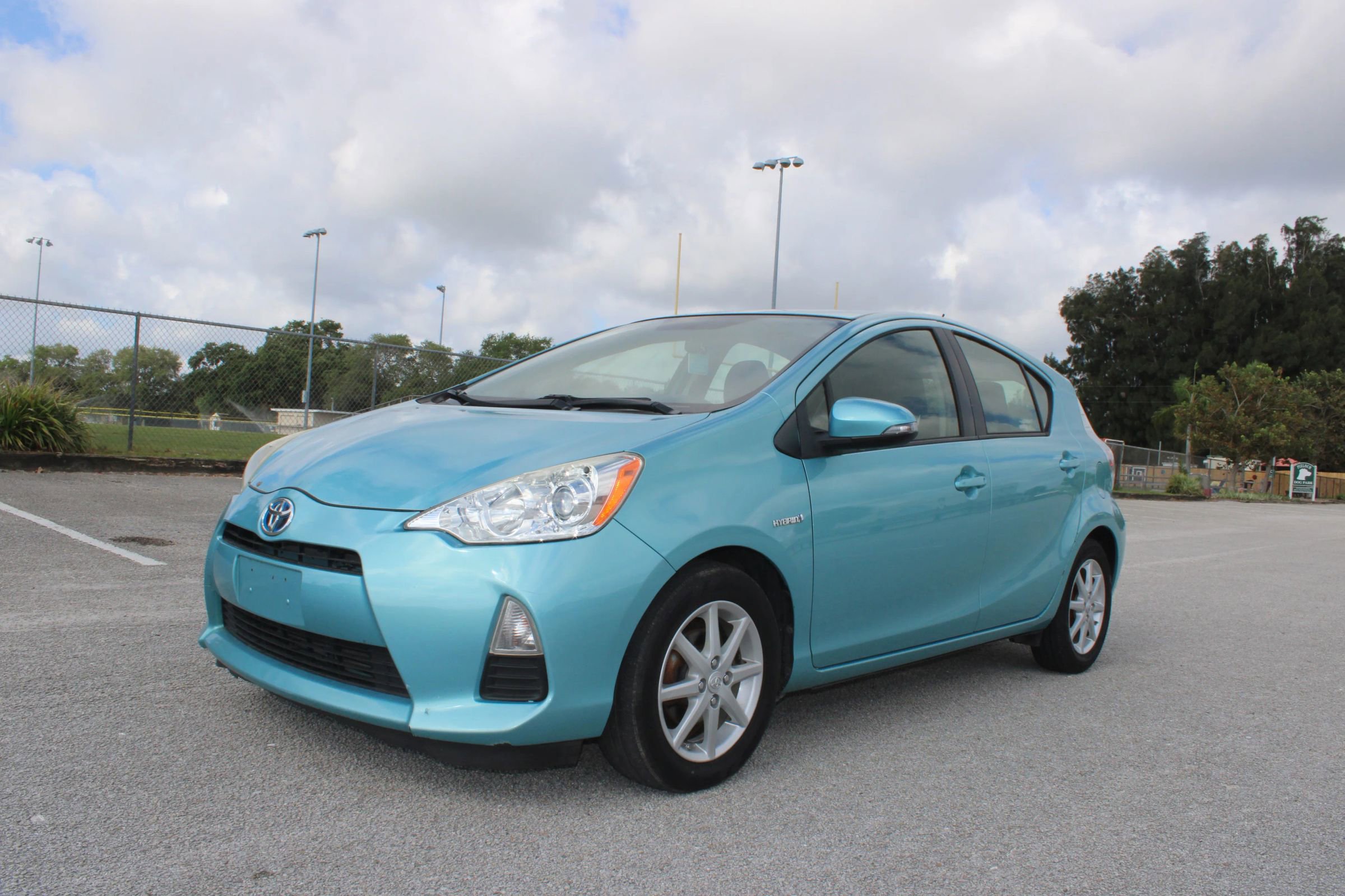 Used 2013 Toyota Prius C Three FWD image 4