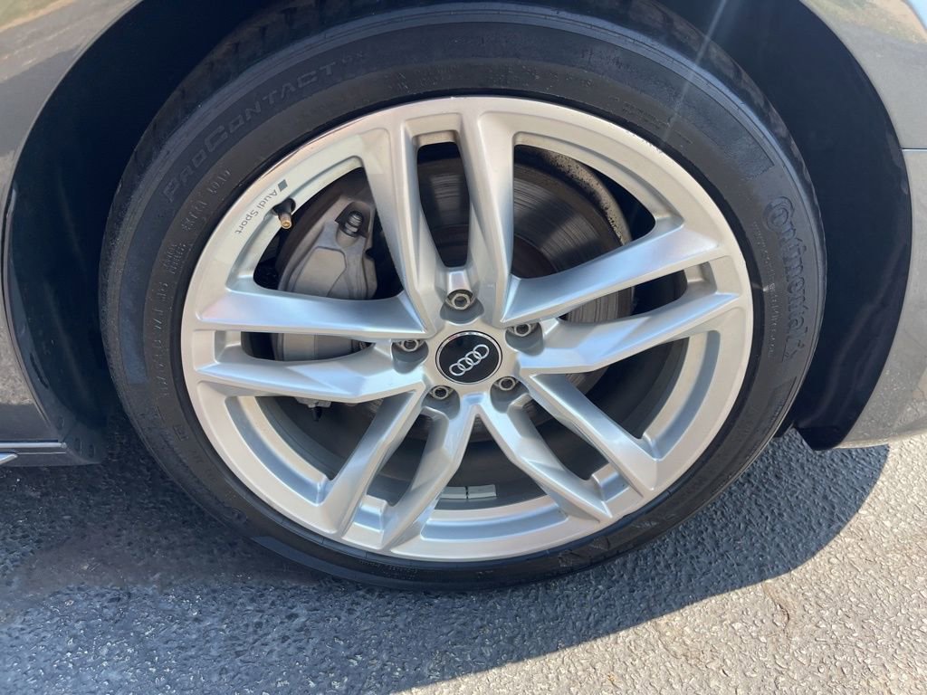 Used 2020 Audi A4 2.0T Premium w/ Convenience Package AWD/4WD image 29