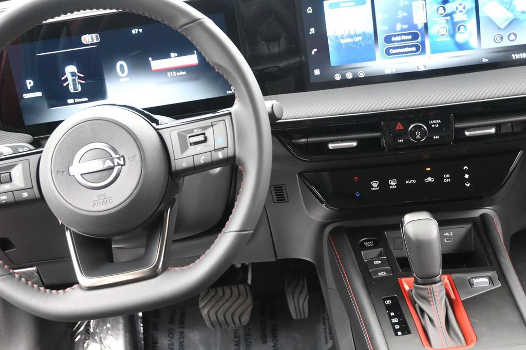 New 2026 Nissan Kicks SR AWD/4WD image 13