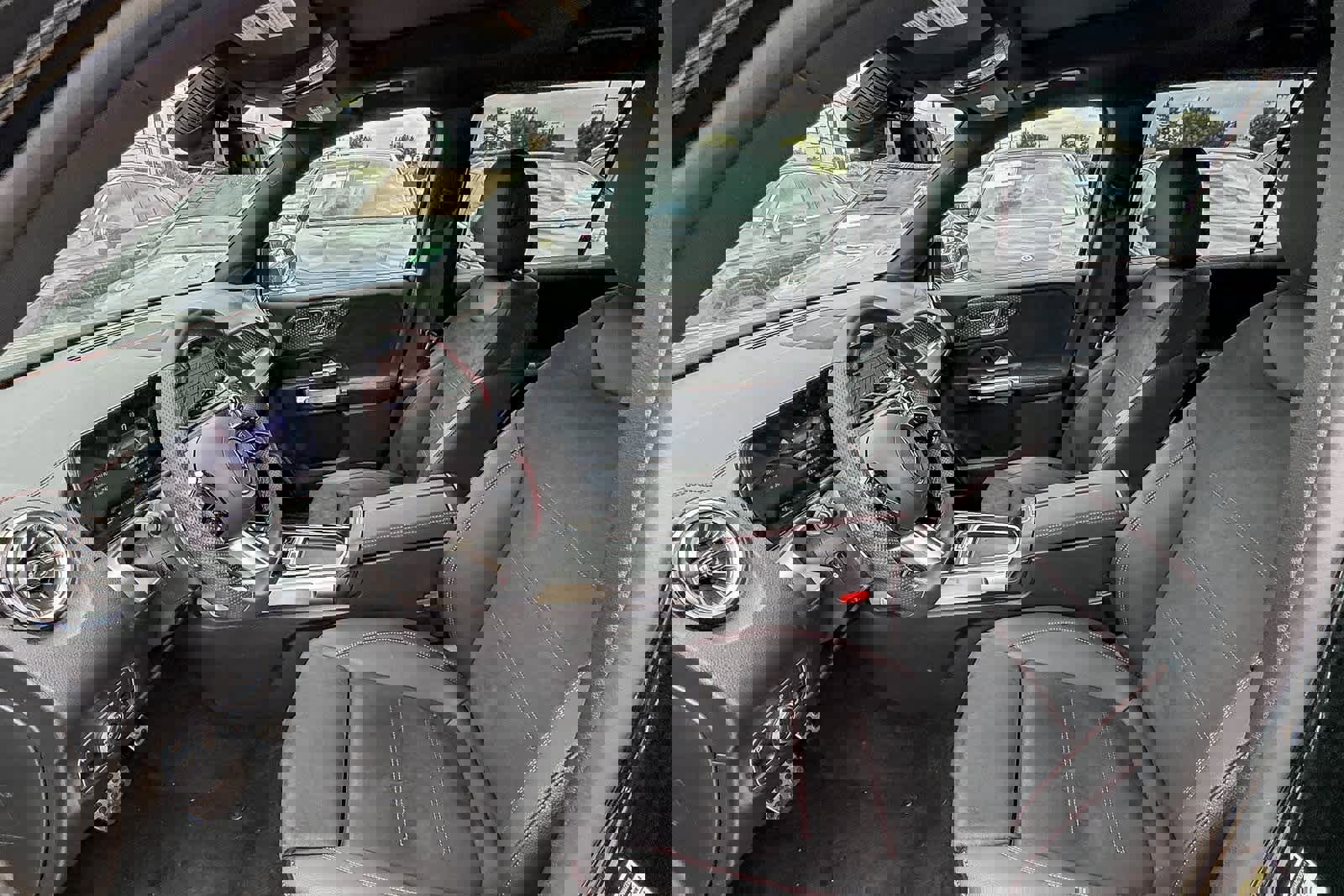 Used 2024 Mercedes-Benz EQB 350 4MATIC SUV image 19