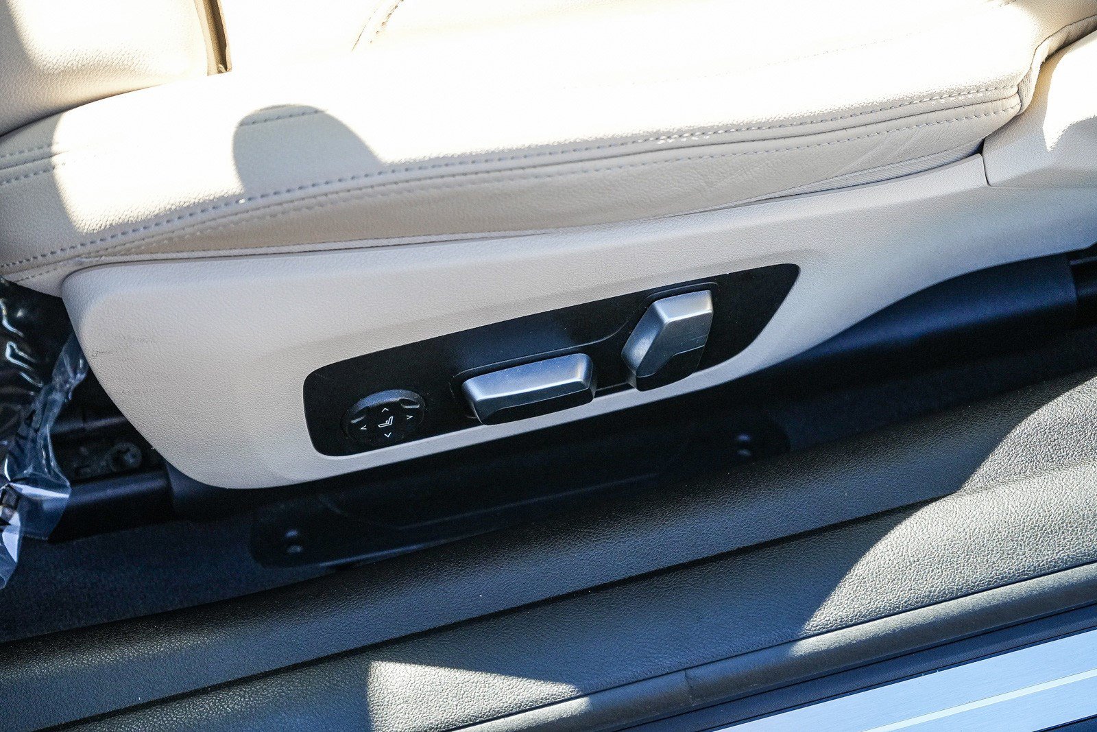 Used 2021 BMW 430i Coupe w/ Convenience Package RWD image 20