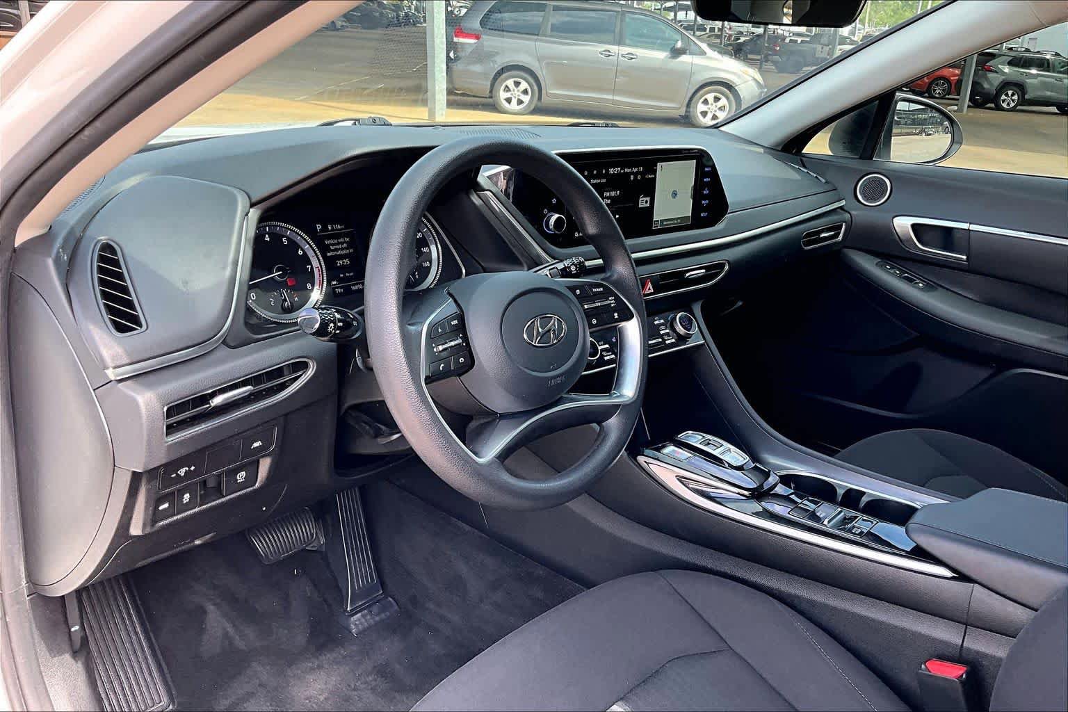 Used 2023 Hyundai Sonata SEL image 16