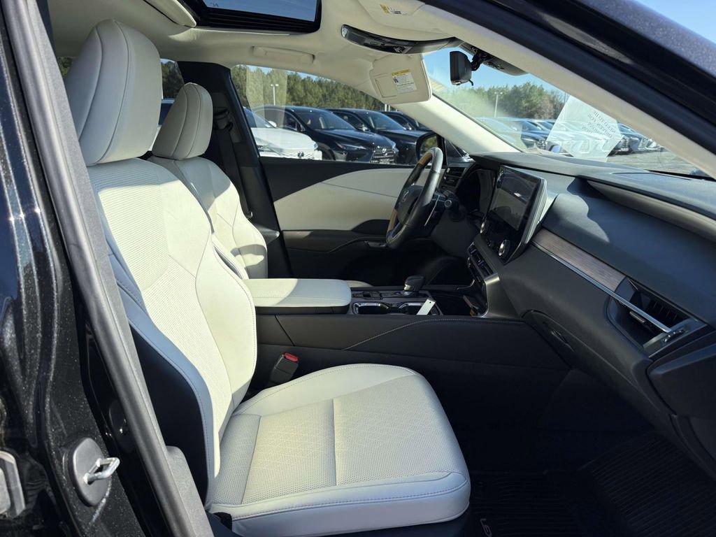 Used 2024 Lexus RX 350 image 14