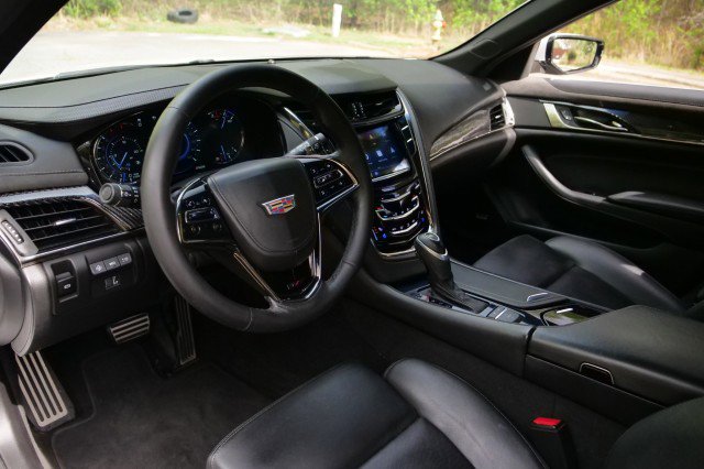 Used 2017 Cadillac CTS Vsport Premium Luxury image 2