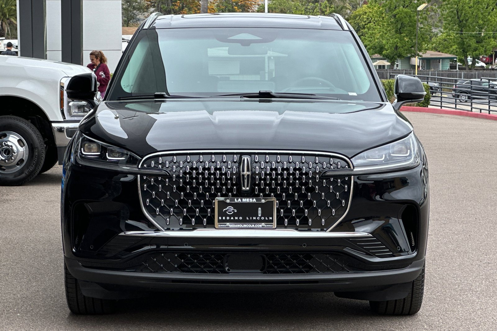 New 2025 Lincoln Aviator Reserve w/ Luxury Package image 8