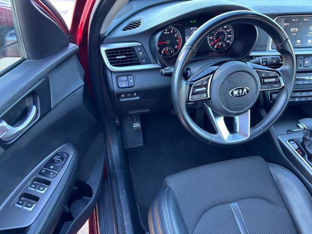 Used 2019 Kia Optima S image 9