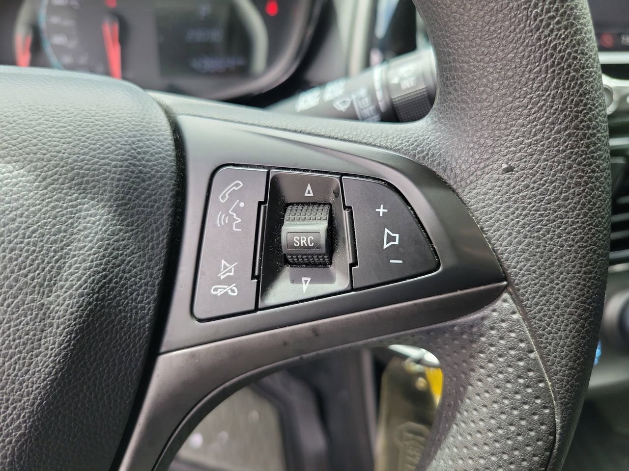 Used 2022 Chevrolet Spark LT FWD image 19