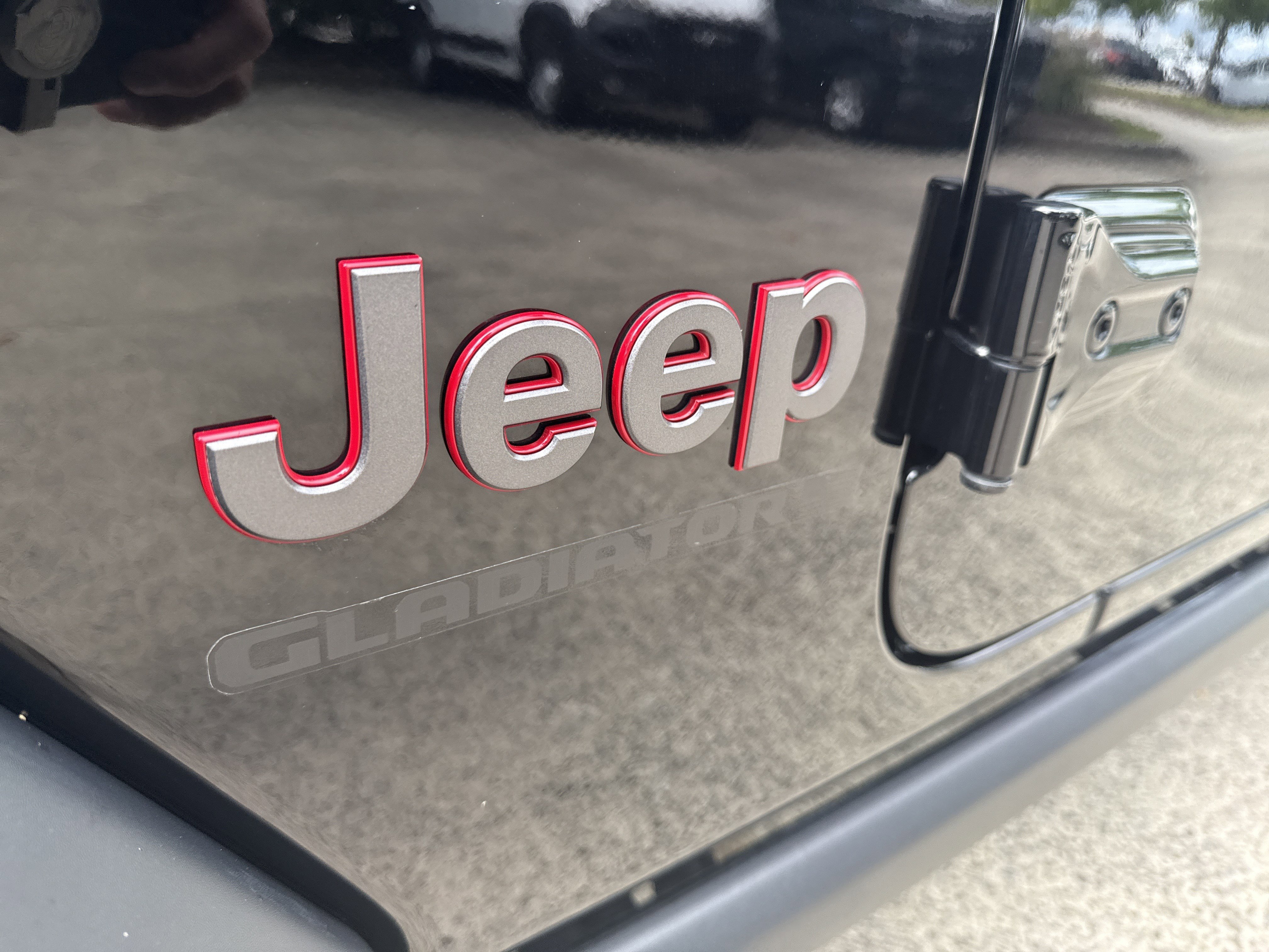 Used 2024 Jeep Gladiator Rubicon image 11