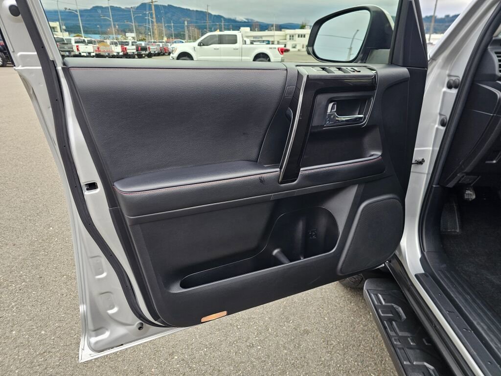 Used 2021 Toyota 4Runner TRD Off-Road image 16