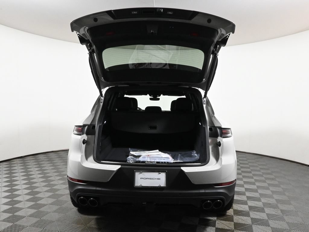 Used 2026 Porsche Cayenne S AWD/4WD image 43