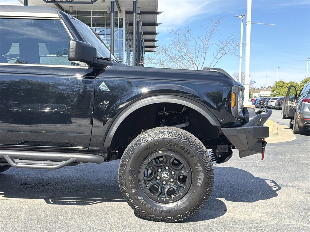 Used 2022 Ford Bronco Black Diamond image 9