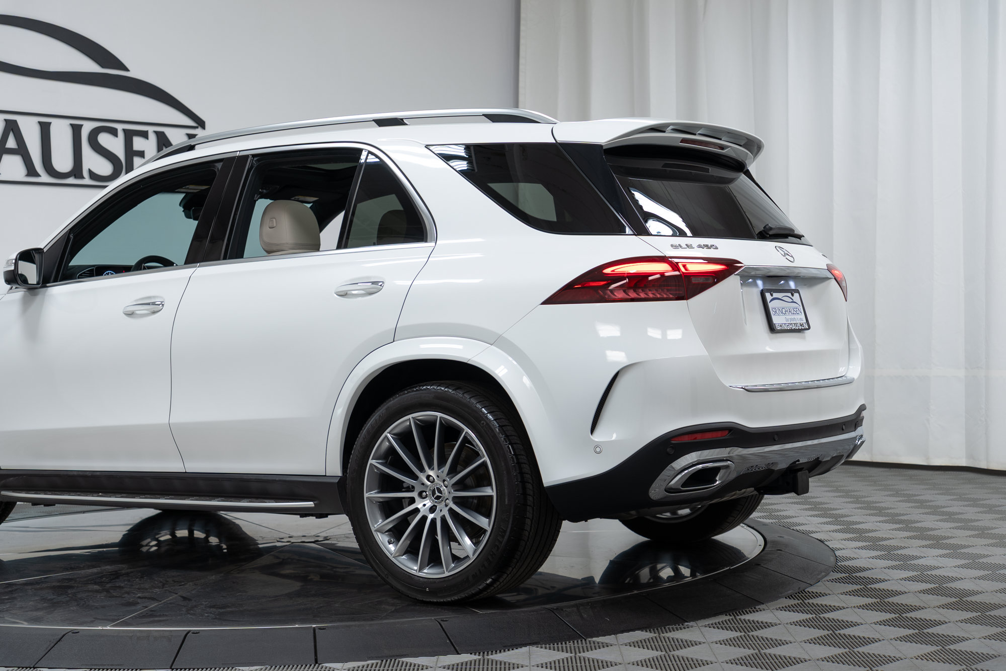 Used 2024 Mercedes-Benz GLE 450 4MATIC image 29