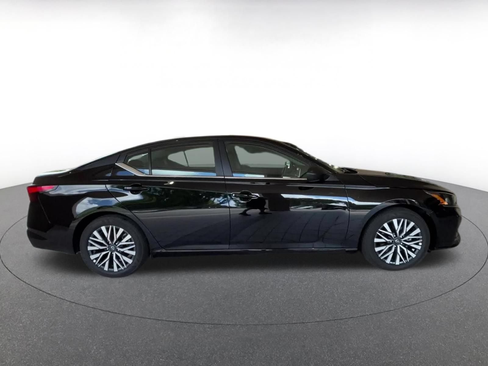 Used 2026 Nissan Altima 2.5 SV FWD image 16