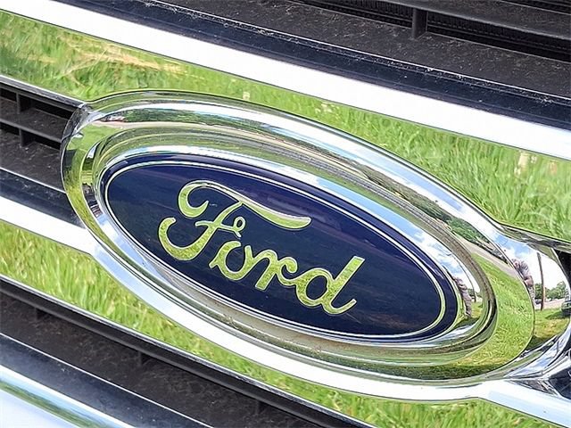 New 2023 Ford E-350 and Econoline 350 Super Duty w/ Driver's Safety Package RWD image 4