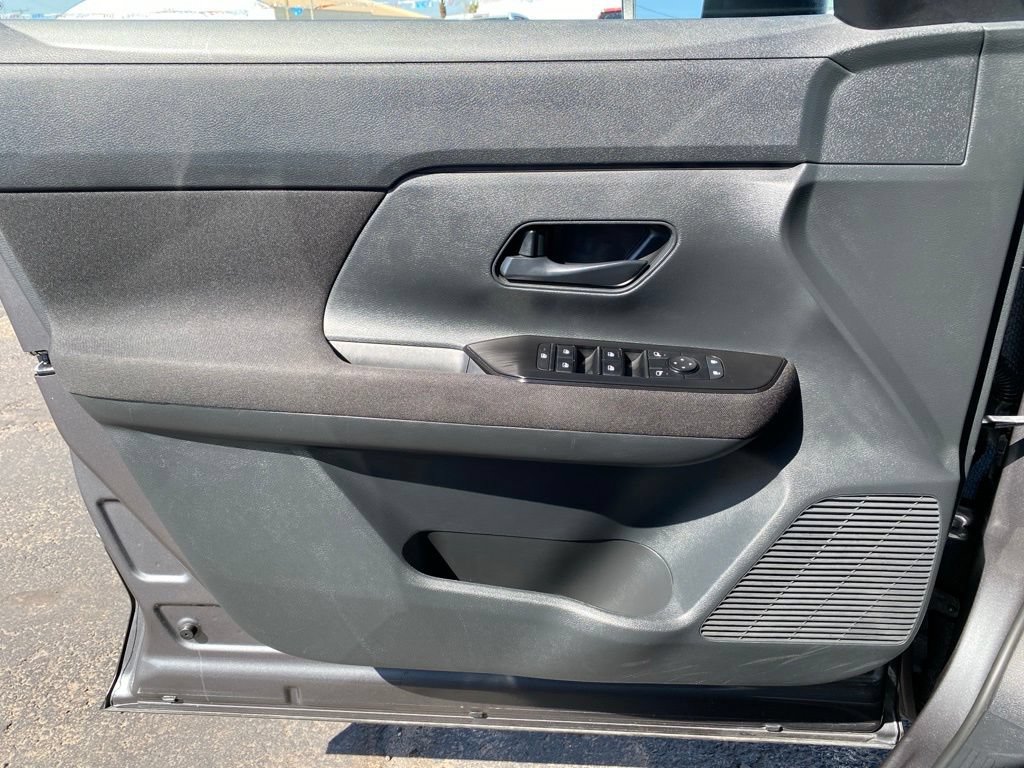 Used 2025 Nissan Kicks S FWD image 27