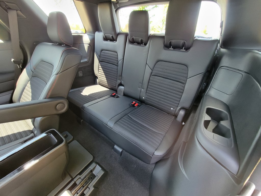 New 2026 Nissan Pathfinder Rock Creek w/ Rock Creek Premium Package AWD/4WD image 13