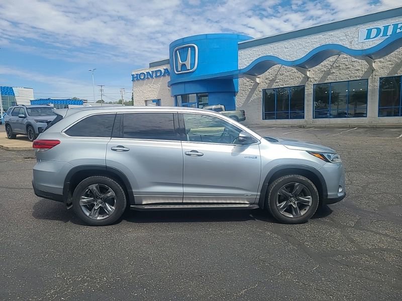 Used 2019 Toyota Highlander Limited Platinum AWD/4WD image 6