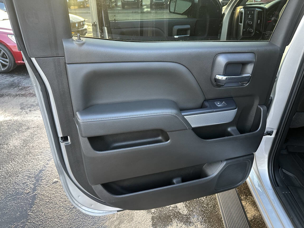 Used 2018 Chevrolet Silverado 1500 LT w/ All Star Edition image 13