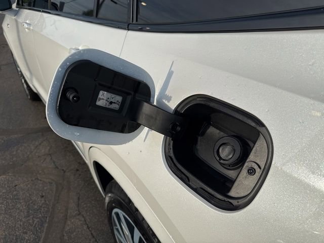 Certified 2024 Cadillac XT6 Sport w/ LPO, Floor Liner Package image 20