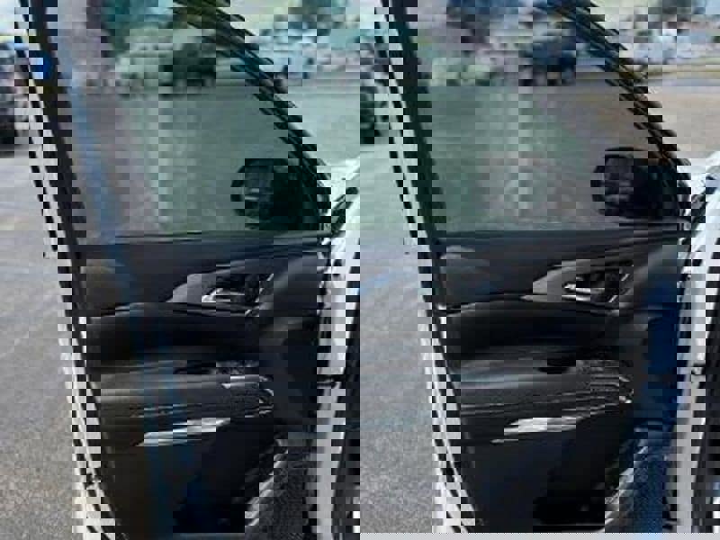 Used 2024 Chevrolet Traverse LS image 62