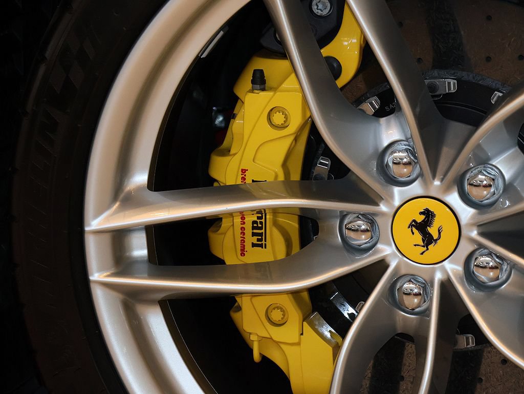 Certified 2019 Ferrari 488 Spider RWD image 25