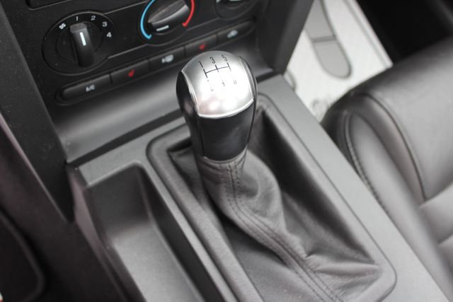 Used 2009 Ford Mustang GT Premium image 16