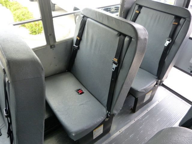Used 2007 Chevrolet Express 3500 w/ School Bus Package RWD image 23