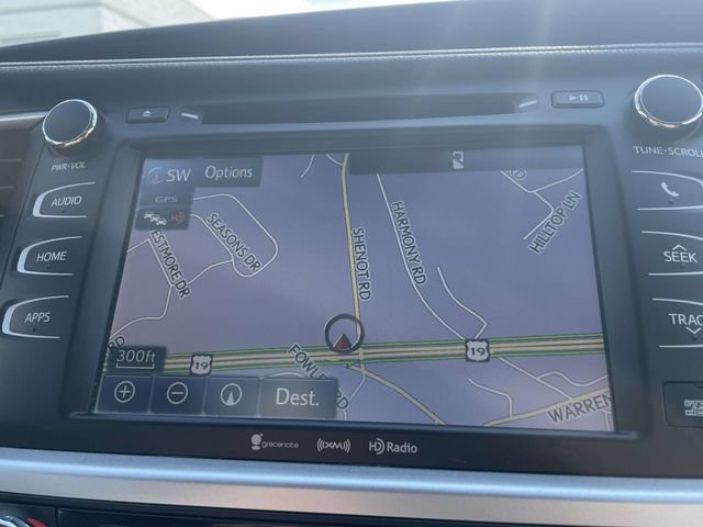 Used 2018 Toyota Highlander XLE AWD/4WD image 20