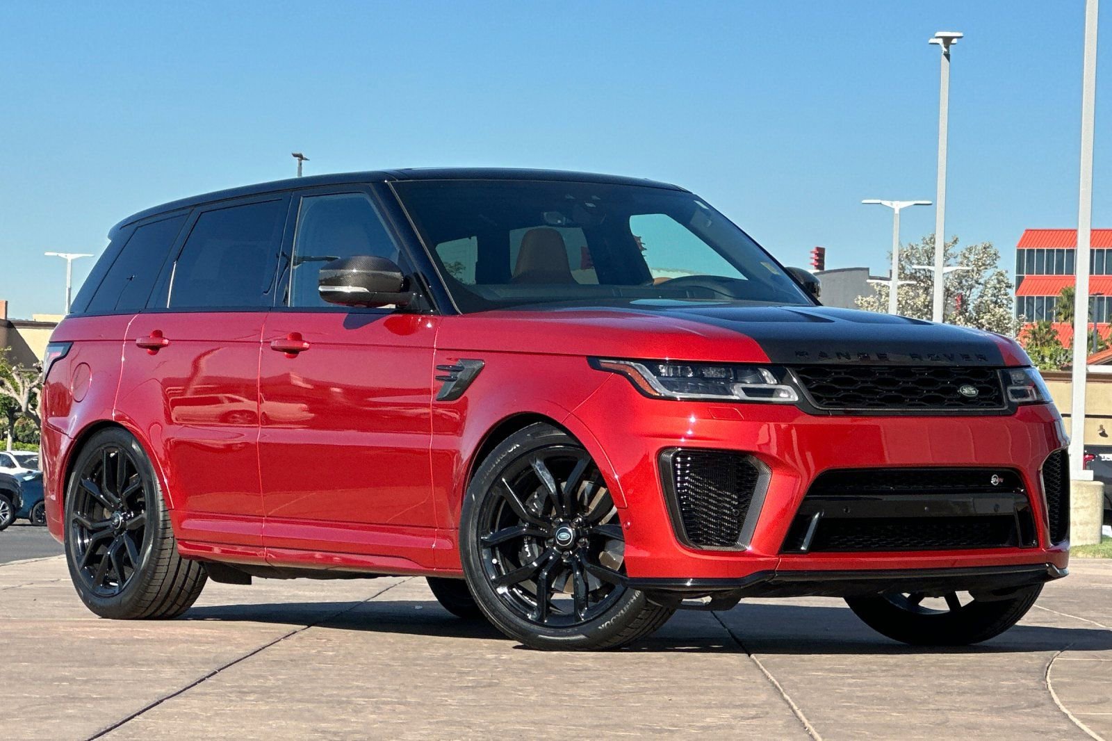 Used 2022 Land Rover Range Rover Sport SVR image 2